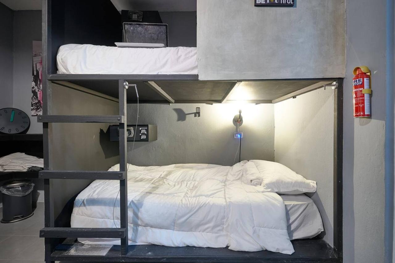 We Hostel And Suites Miraflores By Stand Out Hotels Collection Santo Domingo Exteriör bild
