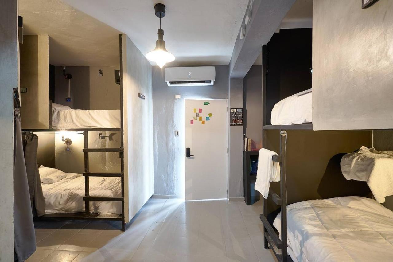 We Hostel And Suites Miraflores By Stand Out Hotels Collection Santo Domingo Exteriör bild